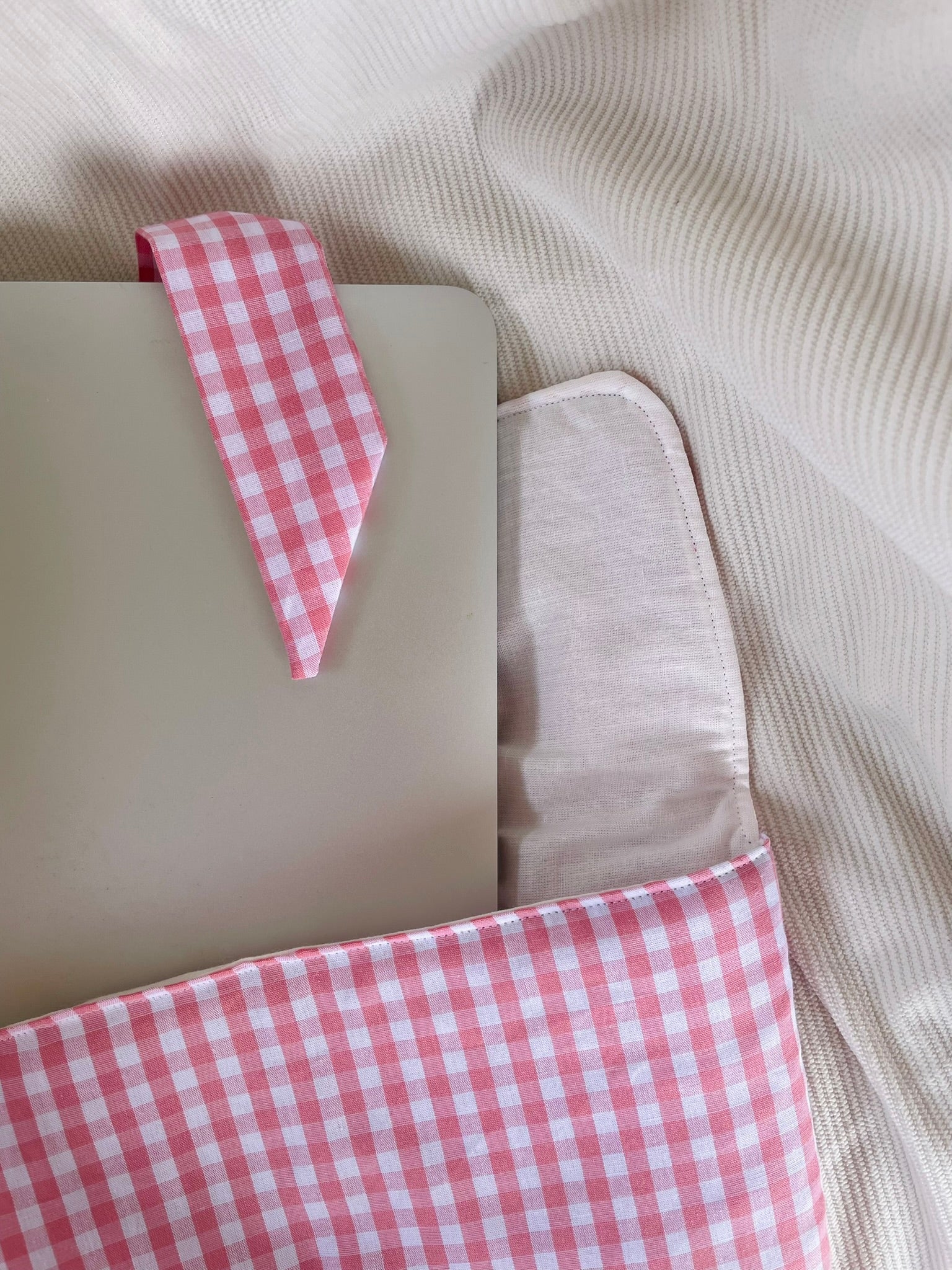 Housse 11-13 pouces Pâquerette